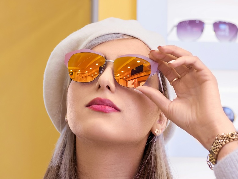 Top-Model unterschreibt Millionen-Vertrag